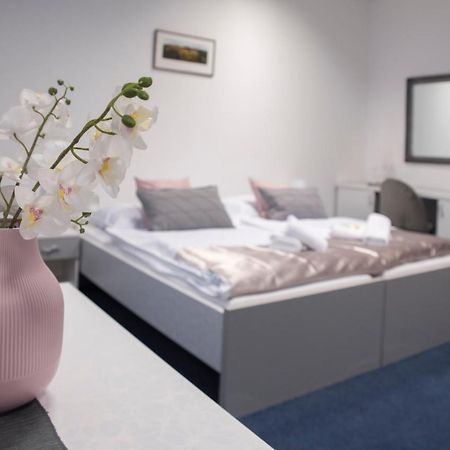 Classic Apartmany Trinec Buitenkant foto